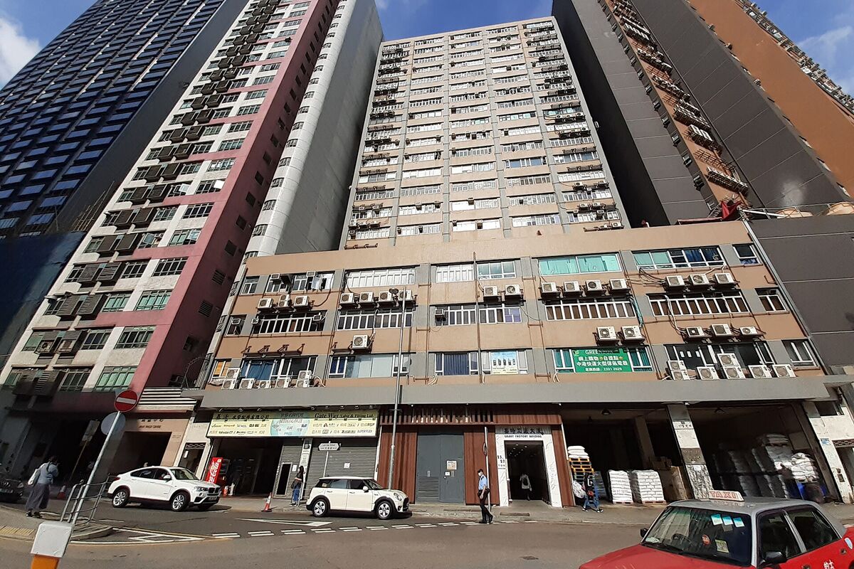 香港信箱鑽石山分店—新蒲崗六合街25-27號嘉時工廠大廈外觀